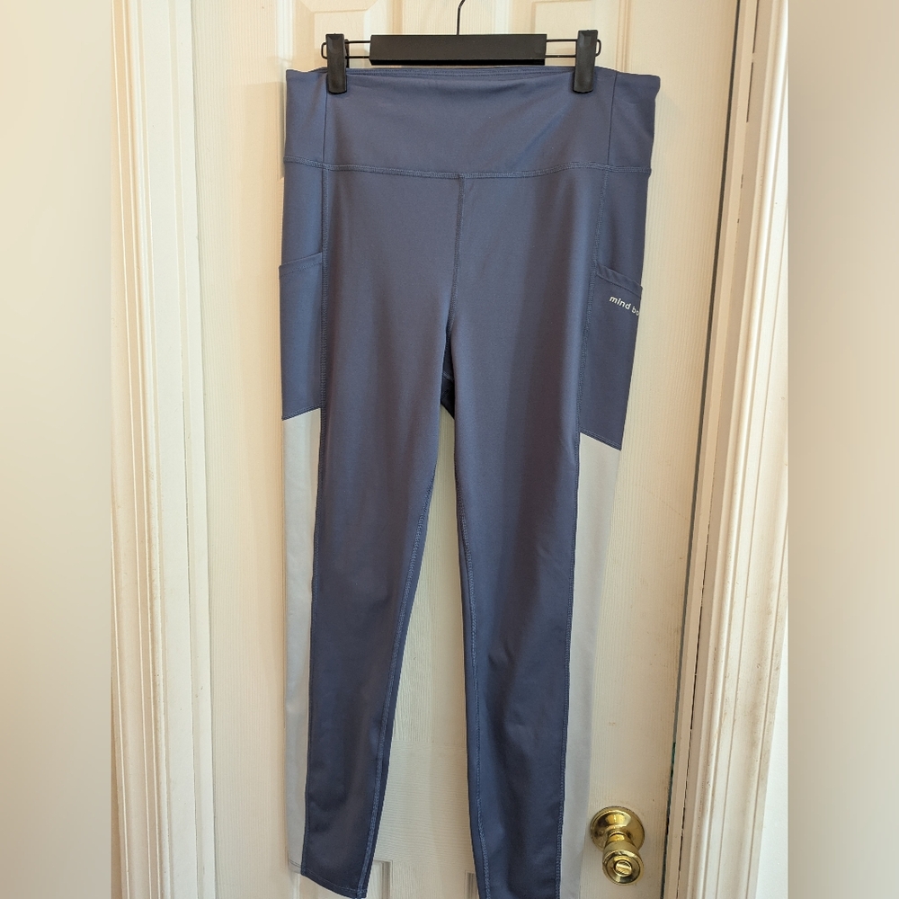 MIND BODY LOVE by Peace Love World Tall Side Pocket 7/8 Inch Legging NWOT - Picture 4 of 7